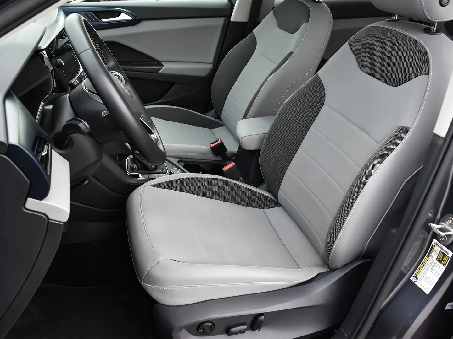 VW Taos COMFORTLINE ЦЕНА ДО БЪЛГАРИЯ АВТОКРЕДИТ, снимка 5 - Автомобили и джипове - 55187839