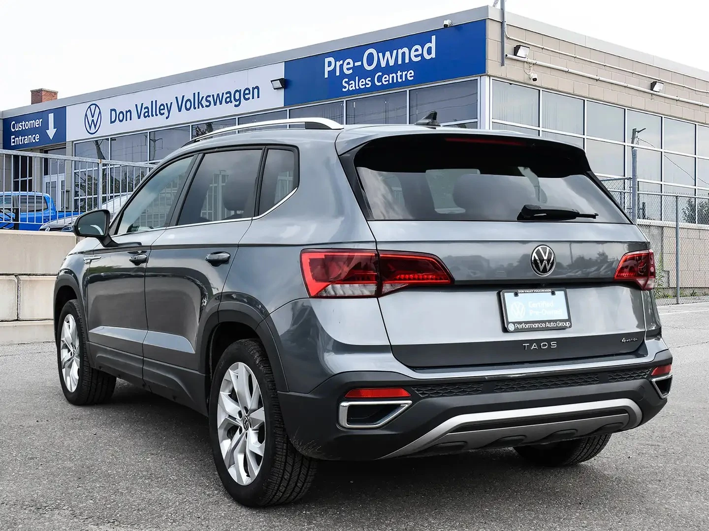VW Taos COMFORTLINE ЦЕНА ДО БЪЛГАРИЯ АВТОКРЕДИТ, снимка 3 - Автомобили и джипове - 55187839