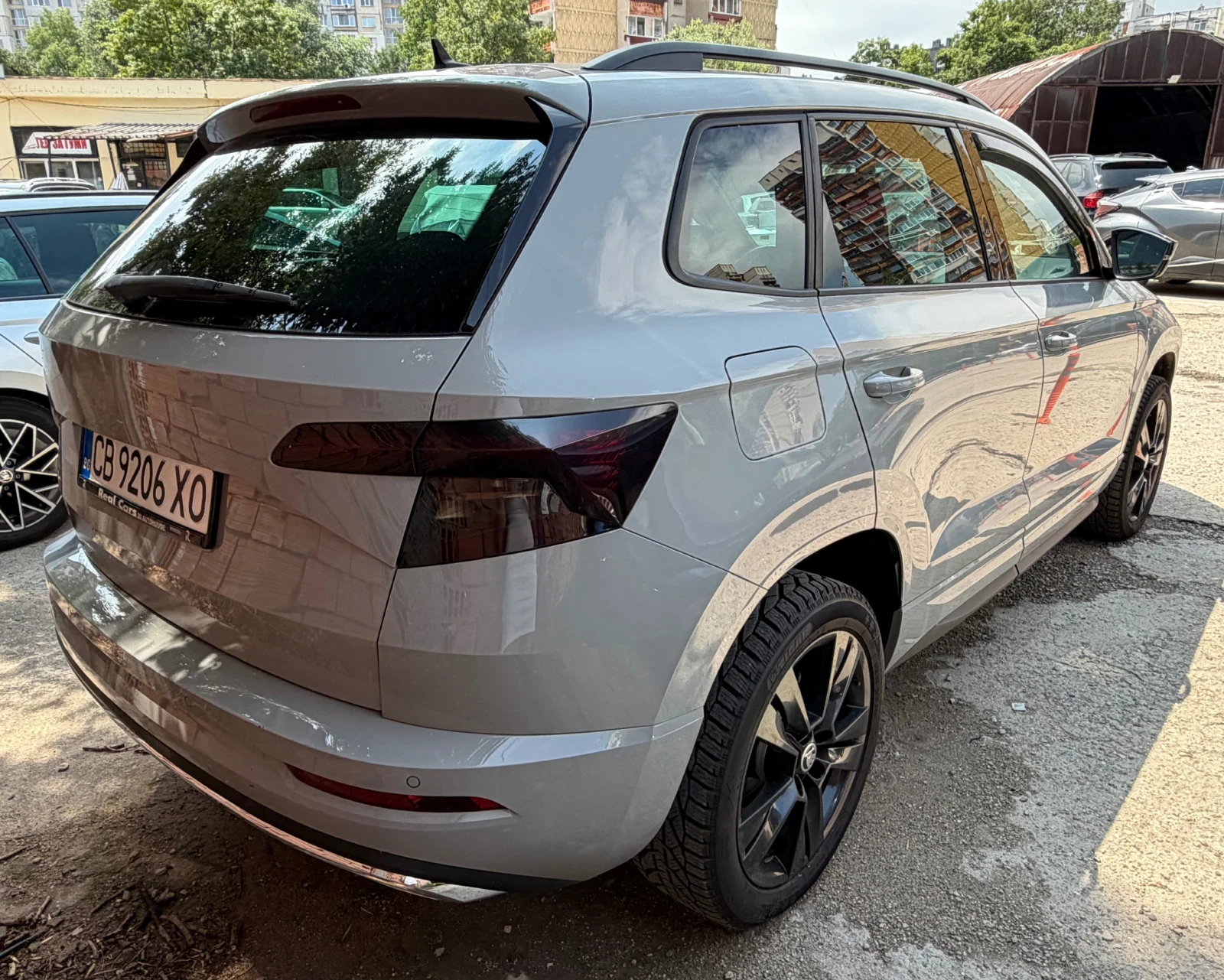 Skoda Karoq 1.5 TSI * SPORTLINE * KEYLESS * CANTON , снимка 5 - Автомобили и джипове - 55377254