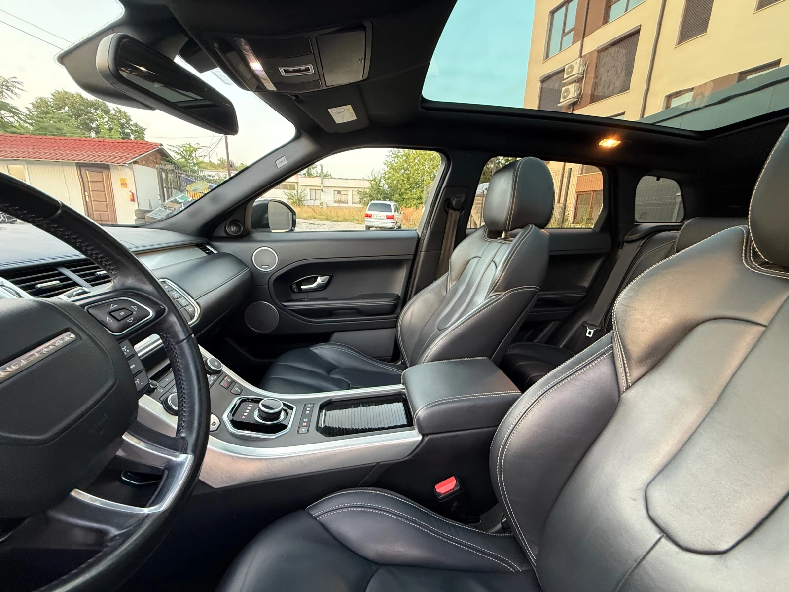 Land Rover Range Rover Evoque 190 коня всички екстри, снимка 7 - Автомобили и джипове - 55850151