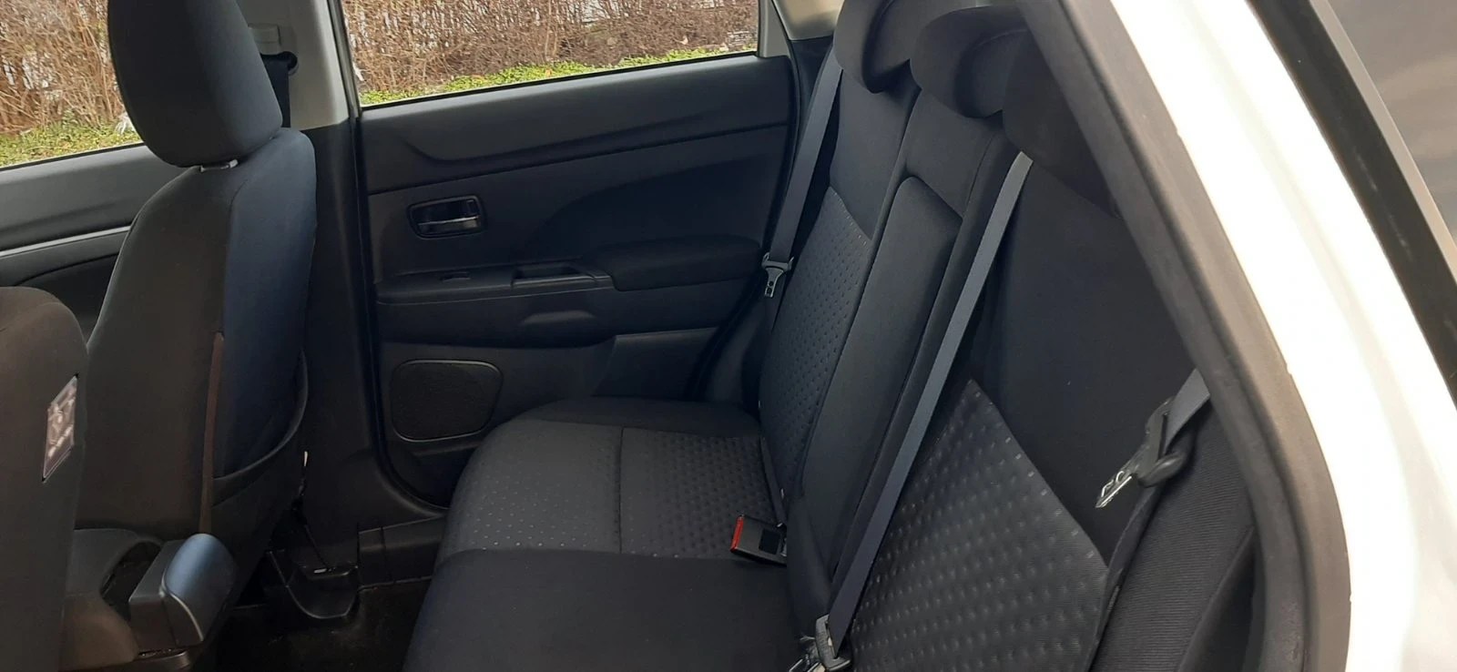 Mitsubishi ASX, снимка 13 - Автомобили и джипове - 55988405