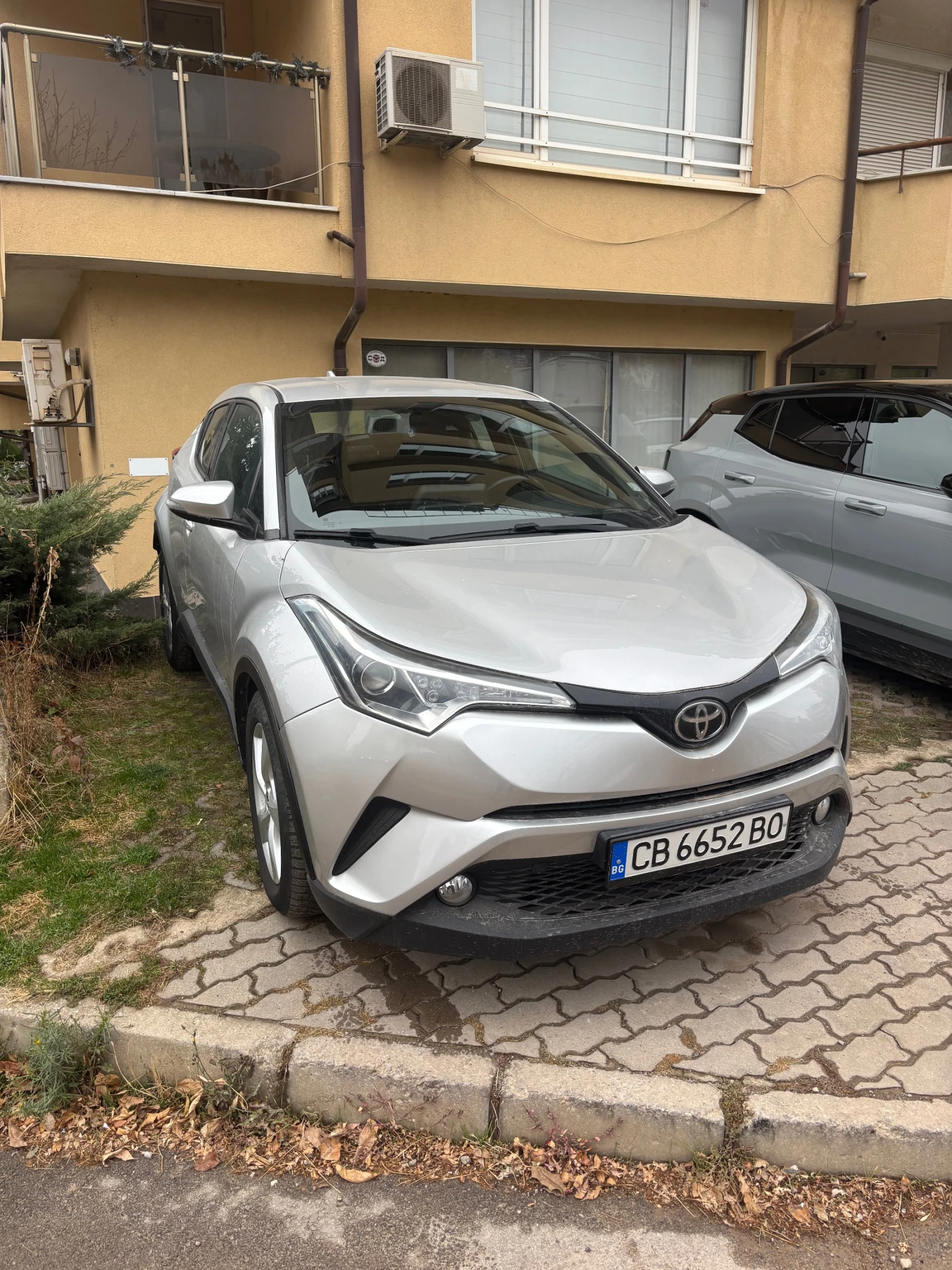 Toyota C-HR 4x4 Full optional, снимка 2 - Автомобили и джипове - 56032223