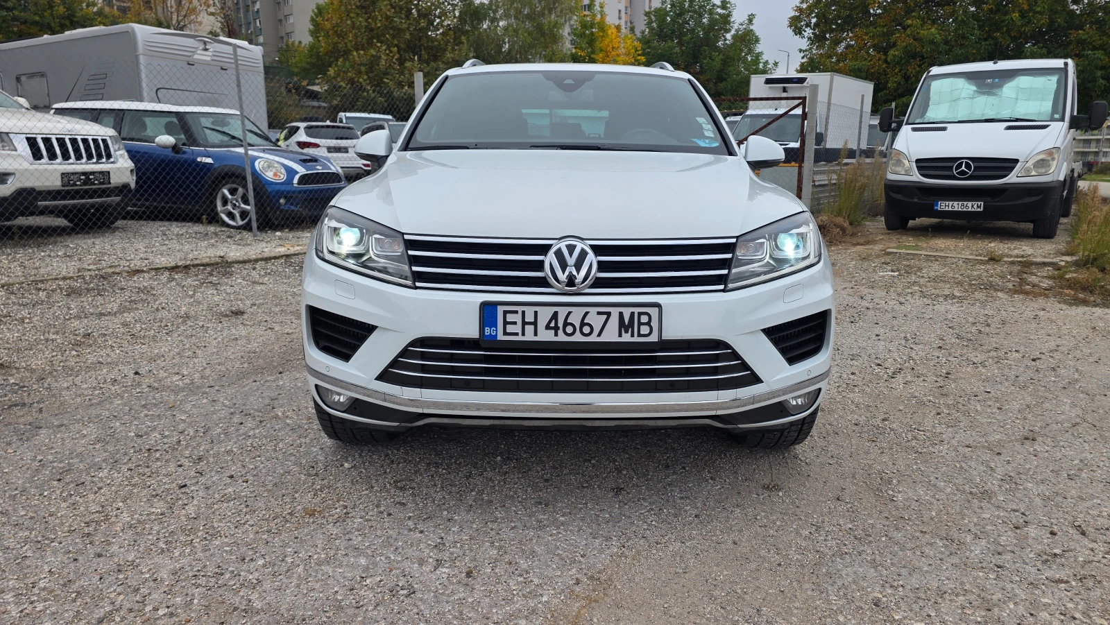 VW Touareg 3.0tdi, снимка 11 - Автомобили и джипове - 56648733