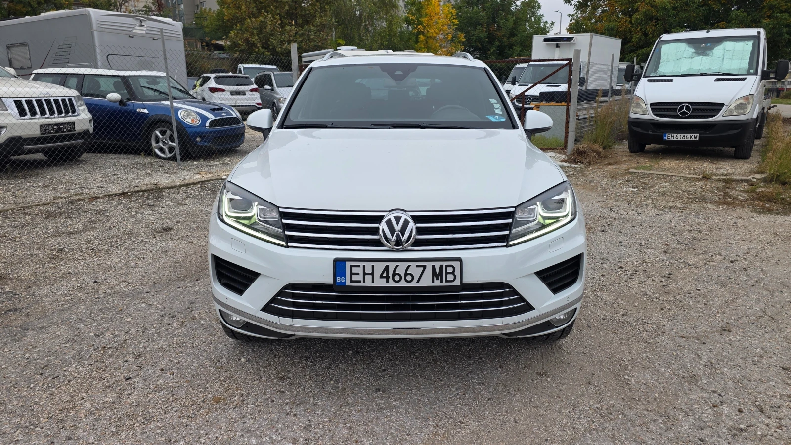 VW Touareg 3.0tdi, снимка 15 - Автомобили и джипове - 56648733