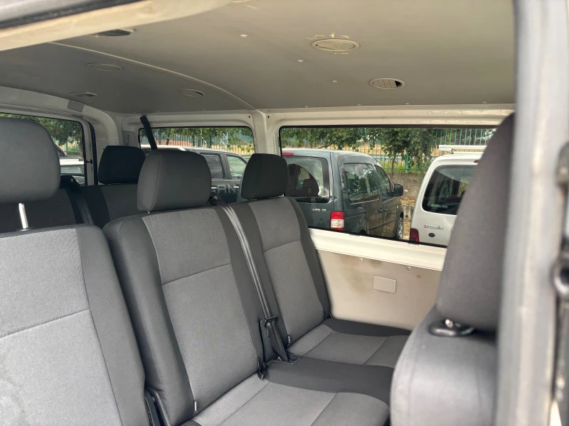 VW Caravelle 9 МЕСТА КАСКО, снимка 11 - Бусове и автобуси - 51749947