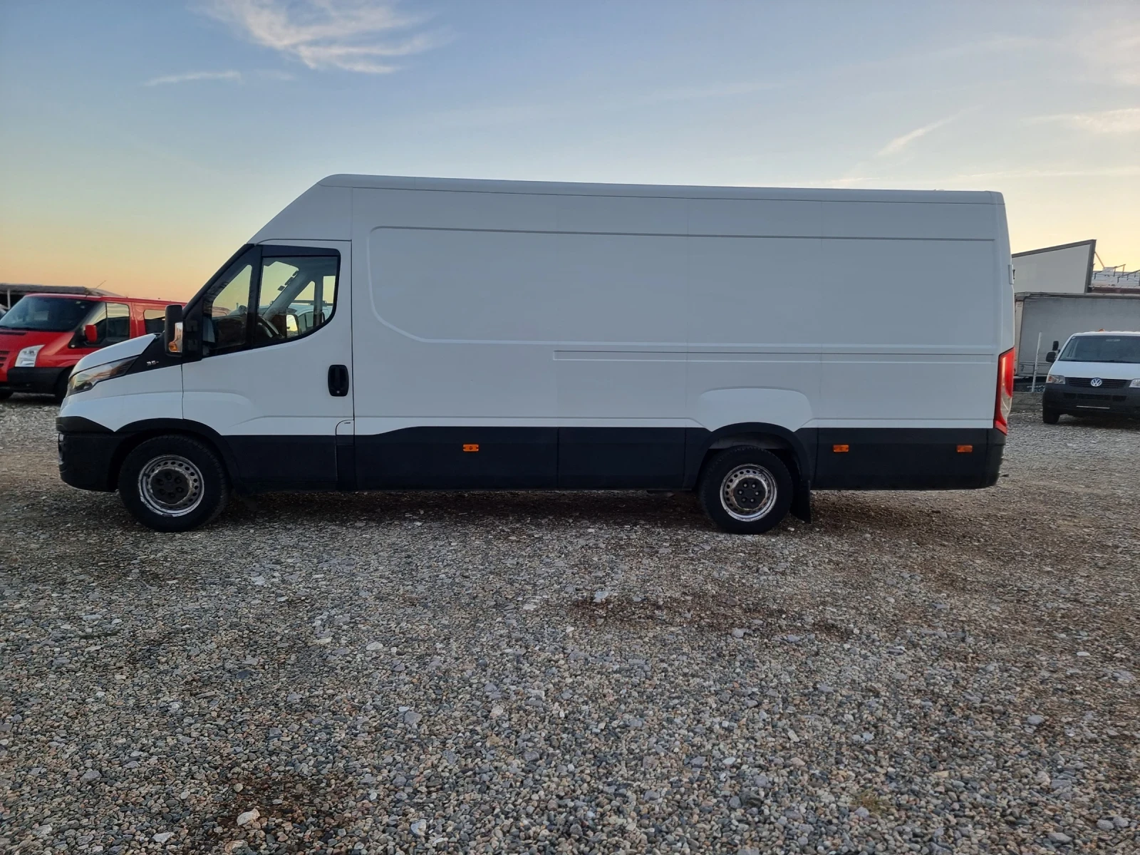 Iveco 35s13 Iveco Deily 35s13  evro 6 климатик maxi - изображение 3