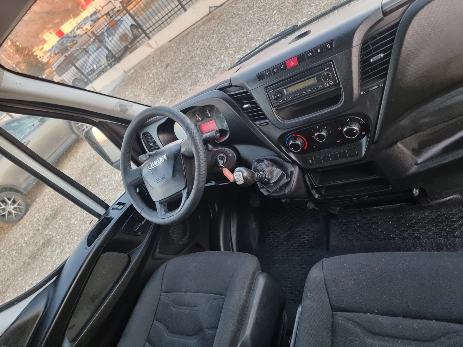 Iveco 35s13 Iveco Deily 35s13  evro 6 климатик maxi - изображение 10