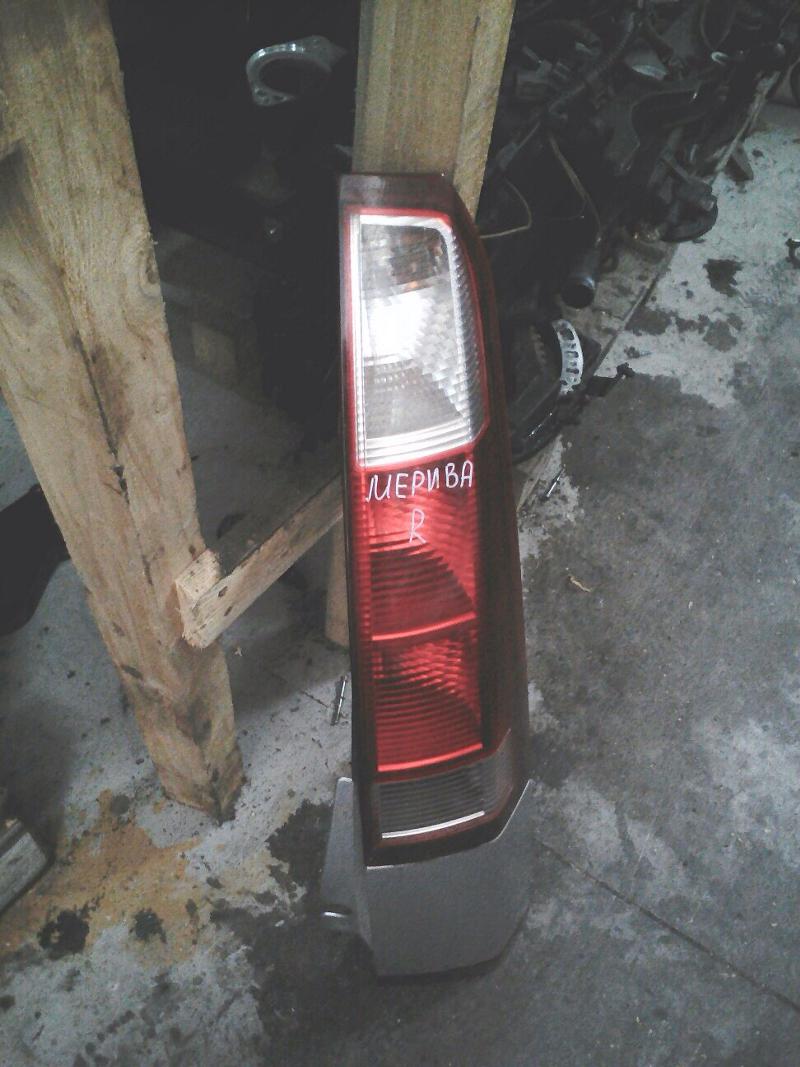 Светлини за Opel Meriva, снимка 1 - Части - 17907429