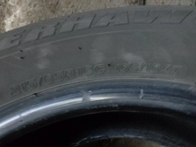 Гуми Зимни 215/65R16, снимка 10 - Гуми и джанти - 12924981