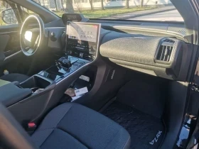 Toyota bZ4X, снимка 10 - Автомобили и джипове - 56132516