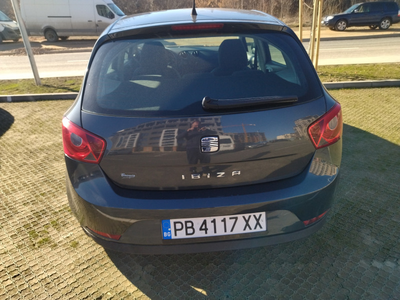 Seat Ibiza, снимка 4 - Автомобили и джипове - 44750075