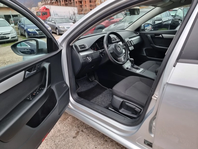 VW Passat 2.0TDI, снимка 10 - Автомобили и джипове - 44757219