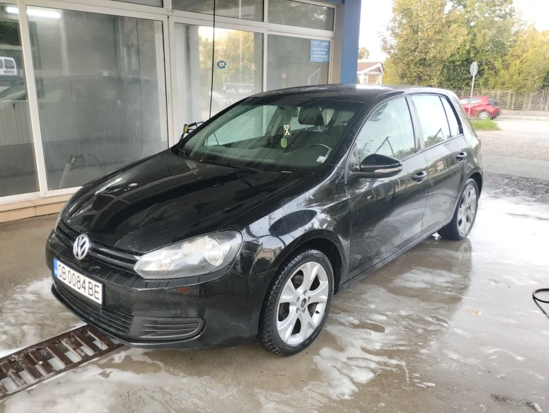 VW Golf 1.6 tdi, снимка 1 - Автомобили и джипове - 47518228