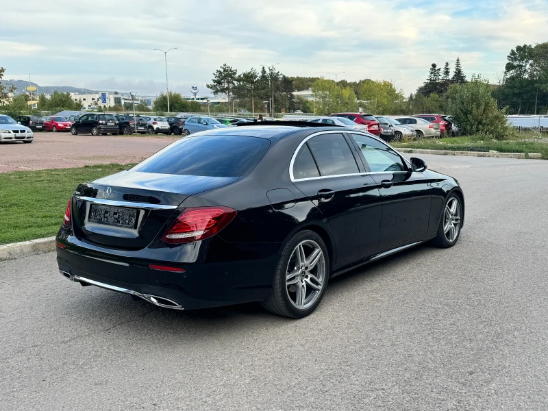 Mercedes-Benz E 220, снимка 3 - Автомобили и джипове - 47534598