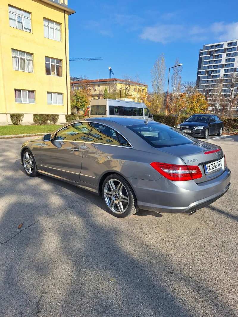 Mercedes-Benz E 200, снимка 4 - Автомобили и джипове - 48000298