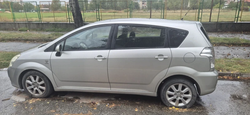 Toyota Corolla verso D4D, снимка 2 - Автомобили и джипове - 52069461