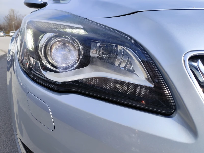 Opel Insignia 2.0CDTi* FACE* LED/XENON* ПОДГРЕВ* EURO5B* , снимка 16 - Автомобили и джипове - 52650033