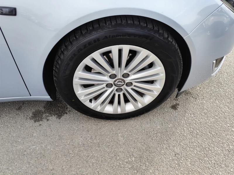 Opel Insignia 2.0CDTi* FACE* LED/XENON* ПОДГРЕВ* EURO5B* , снимка 17 - Автомобили и джипове - 52650033