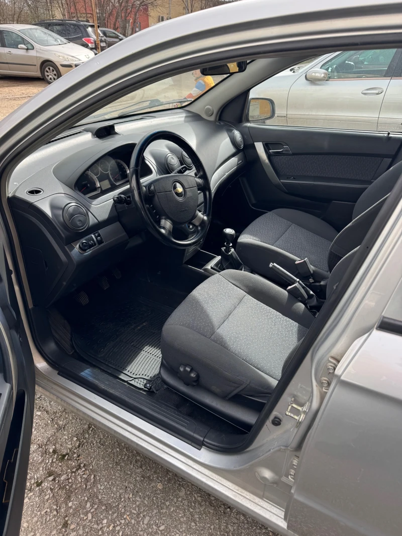 Chevrolet Aveo, снимка 6 - Автомобили и джипове - 53415750