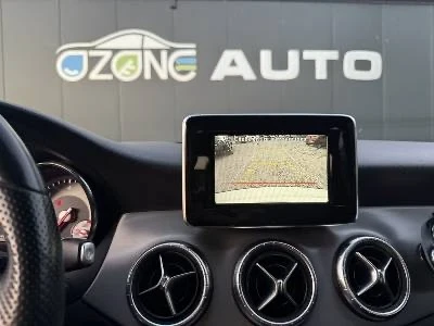 Mercedes-Benz CLA 220, снимка 11 - Автомобили и джипове - 53048933
