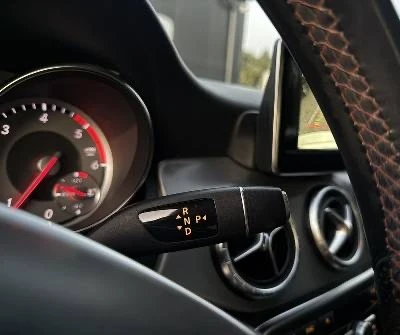 Mercedes-Benz CLA 220, снимка 9 - Автомобили и джипове - 53048933