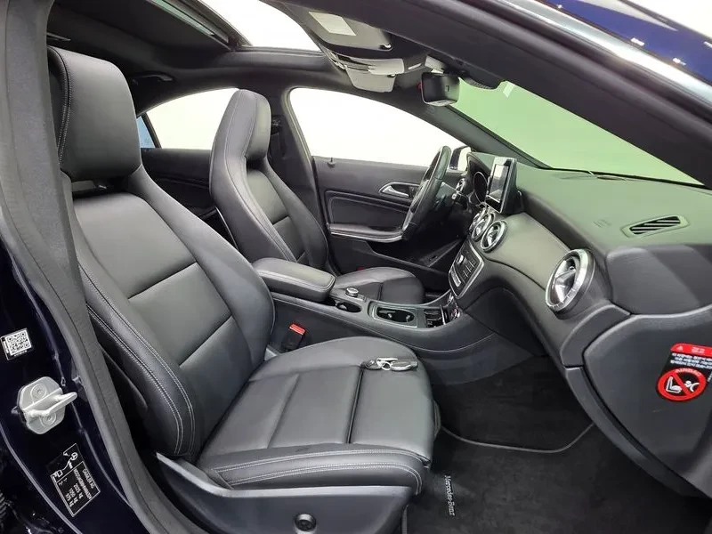 Mercedes-Benz CLA, снимка 10 - Автомобили и джипове - 54288286