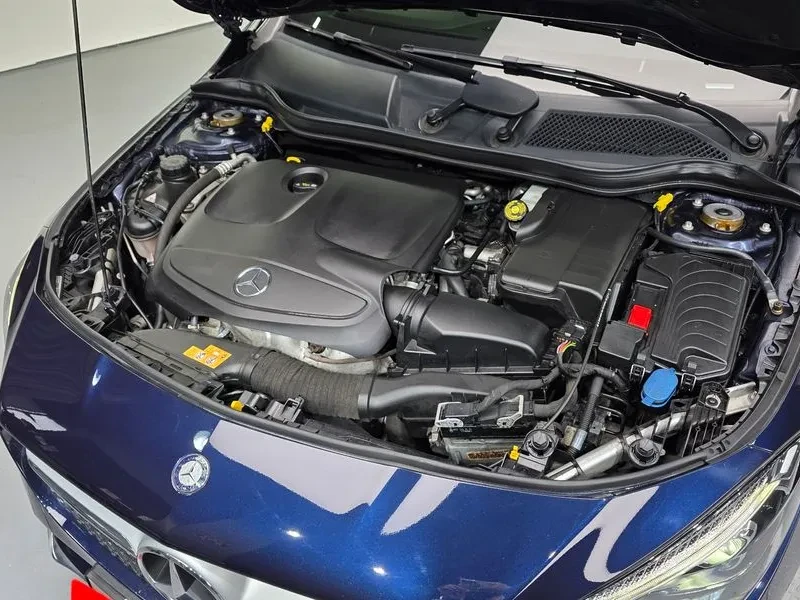 Mercedes-Benz CLA, снимка 6 - Автомобили и джипове - 54288286