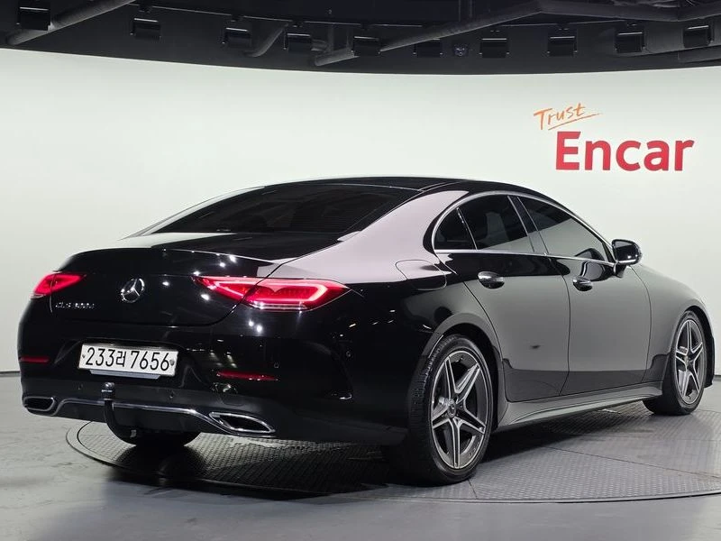 Mercedes-Benz CLS 300 * CLS300D* AMG* LINE* , снимка 2 - Автомобили и джипове - 55663961