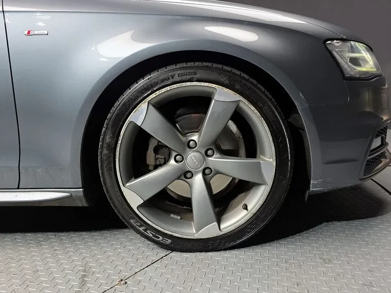 Audi A4 2.0 TDI Quattro - САМО 30% АВАНС, снимка 5 - Автомобили и джипове - 55738763