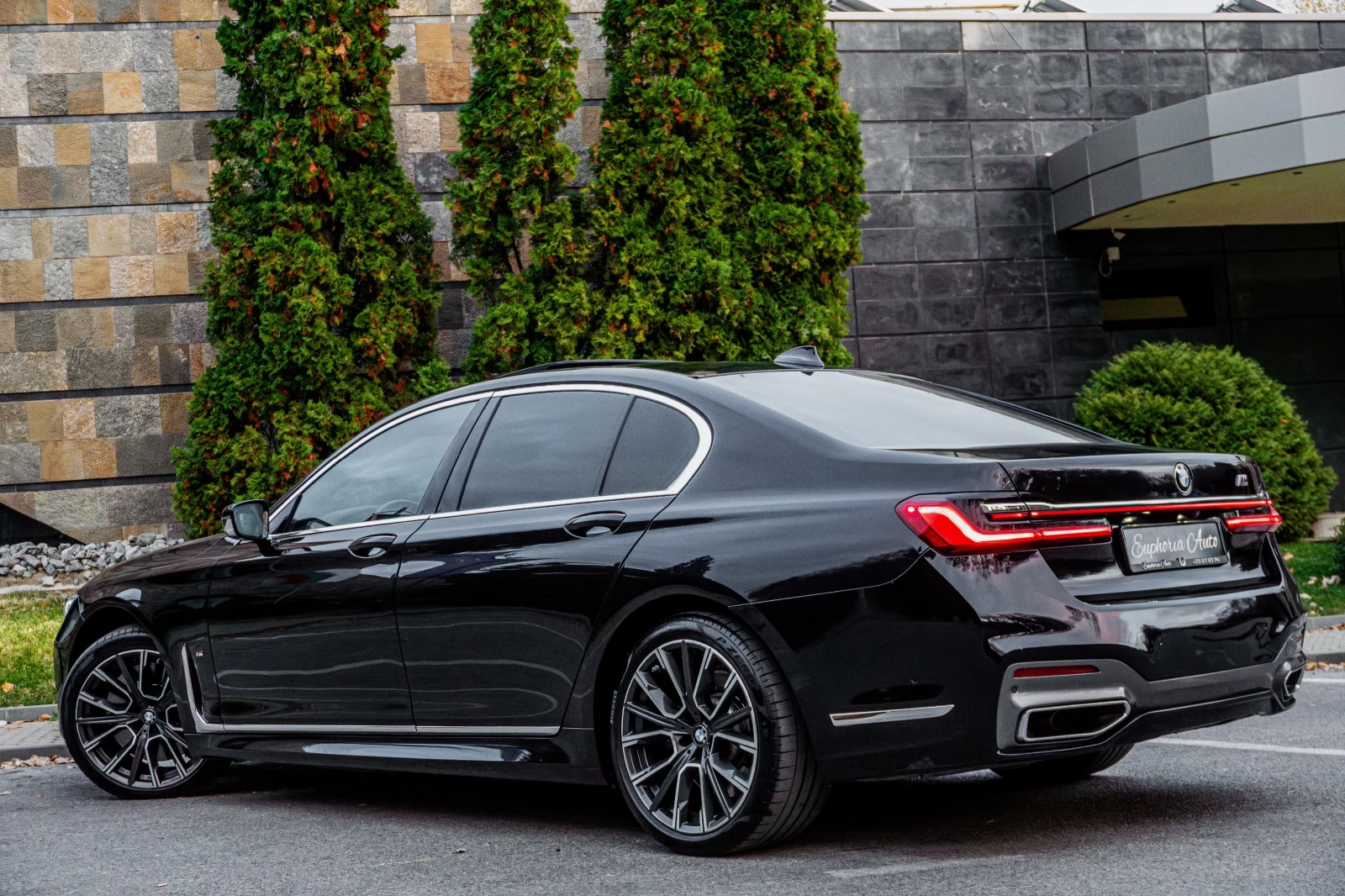 BMW 730 D* M* X-DRIVE* CARBON CORE* MASSAGE* DIGITAL* 1ST  - изображение 3