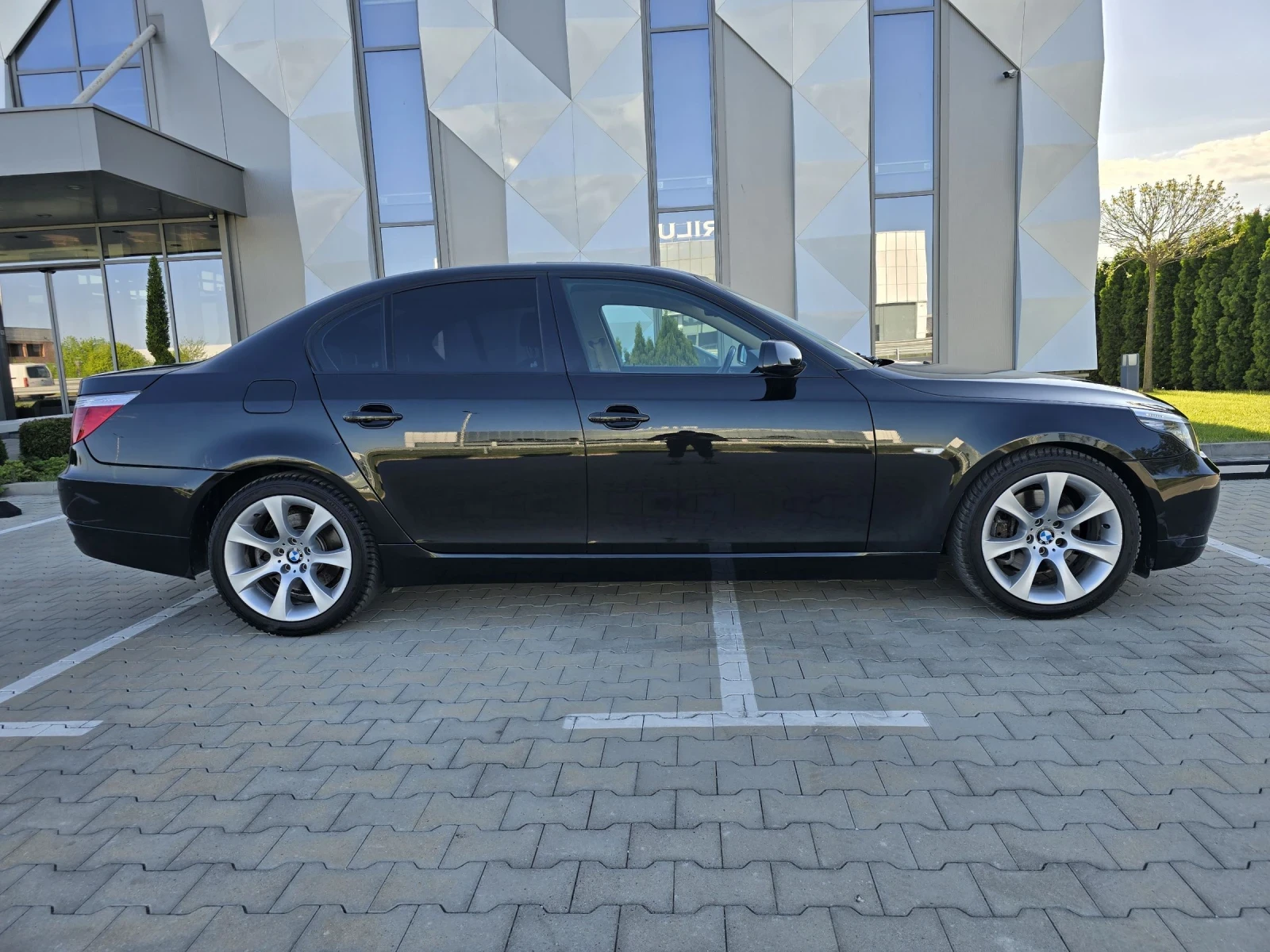 BMW 530 D Facelift.SAT.Head up.CIC Navi.Distronic.Shadow   - изображение 3
