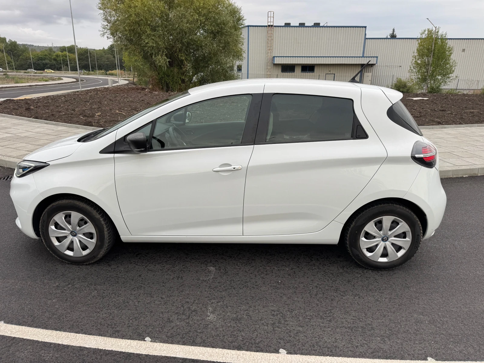 Renault Zoe 52kw 24000КМ - изображение 8