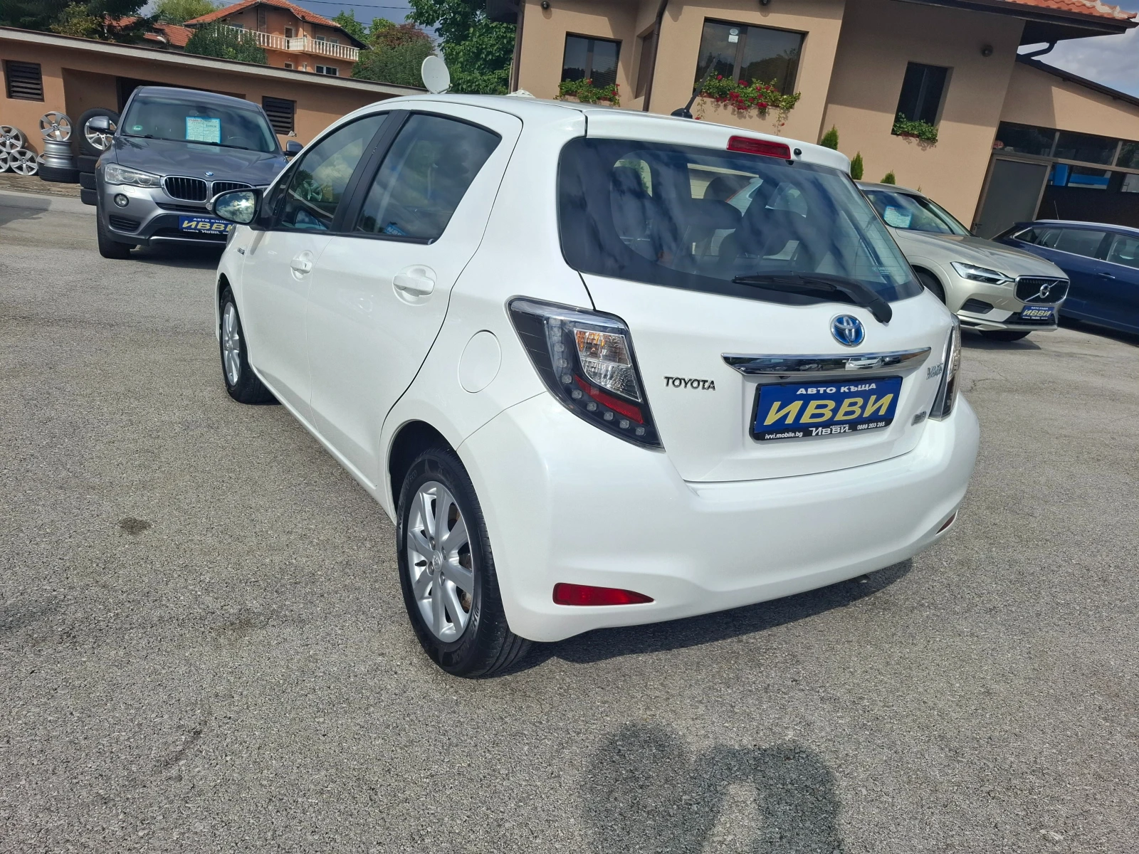 Toyota Yaris 1.5 HYBRID AVTOMAT CAMERA - изображение 3