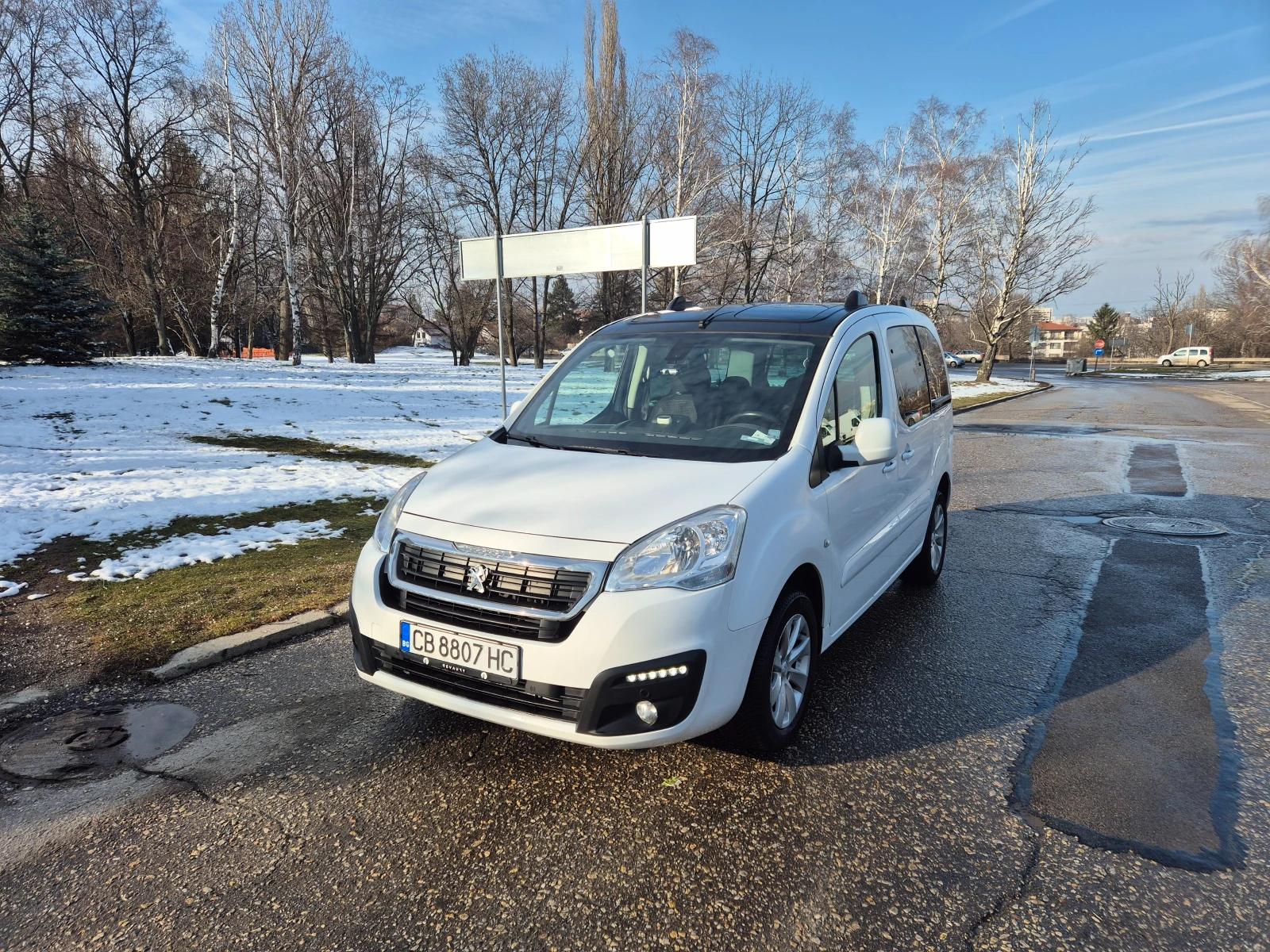 Peugeot Partner TEPEE ZENITH 1. 6 BlueHDI 120 S&S MPV | Mobile.bg � ����������� 2