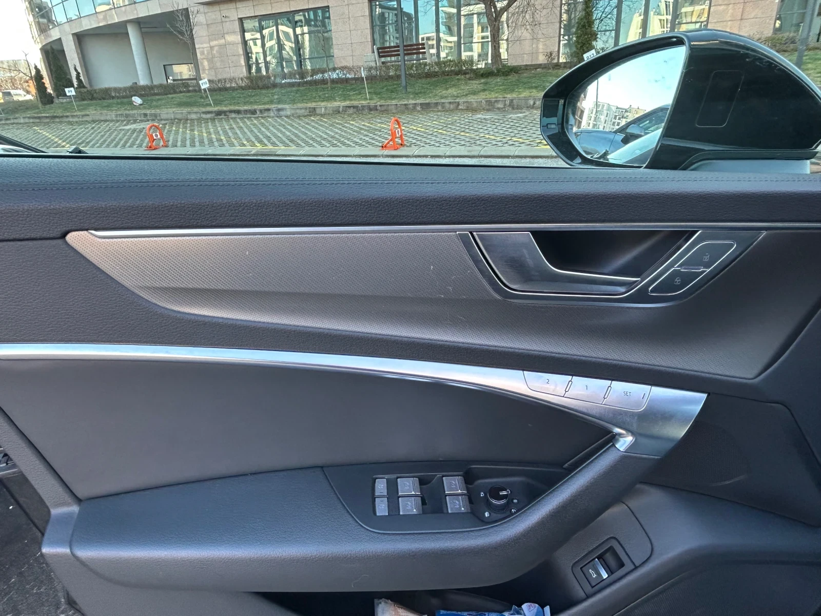 Audi A6 50TDI Quattro 120хил км Цена до 10.06, снимка 10 - Автомобили и джипове - 53686011
