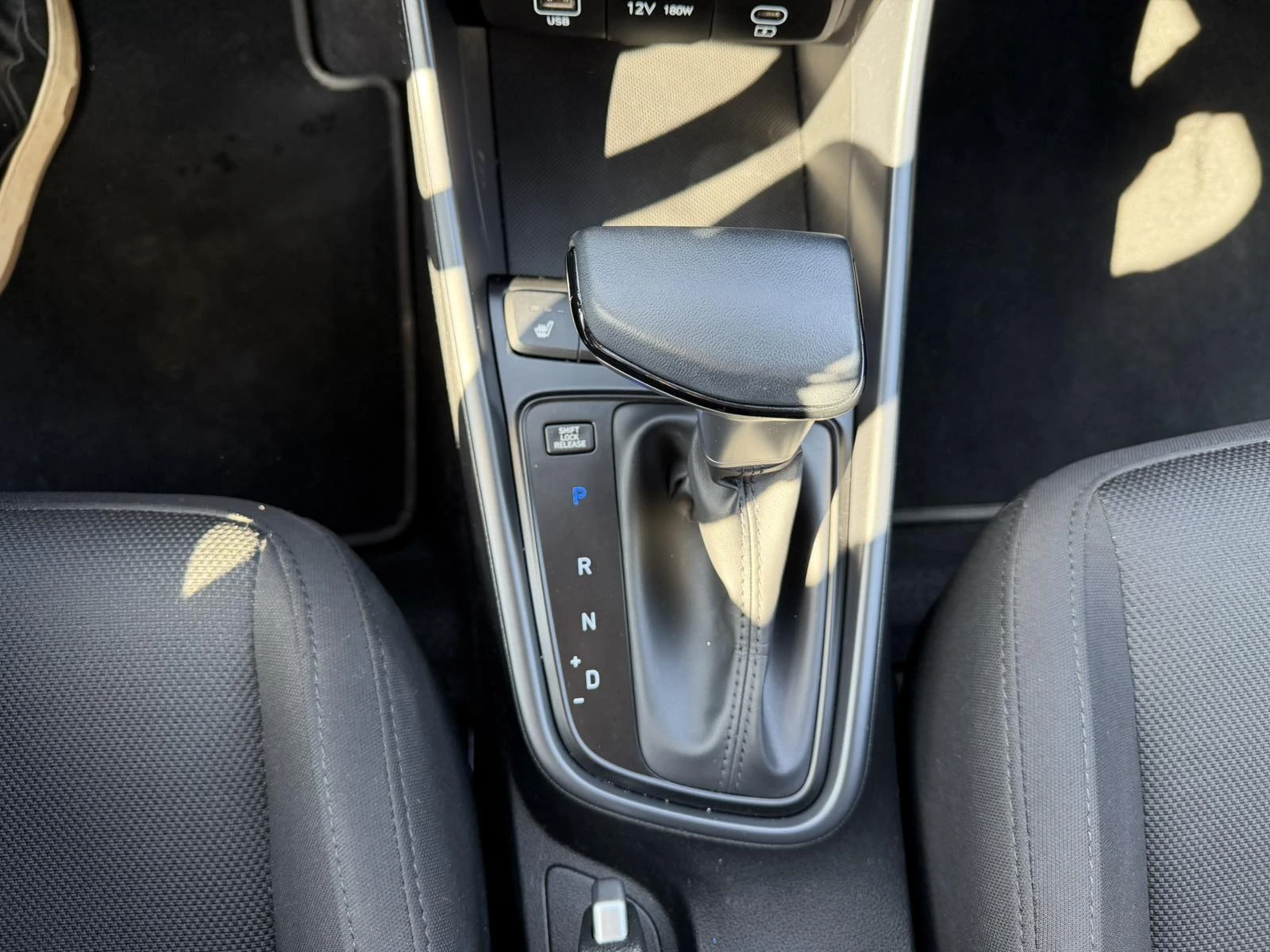 Hyundai I20 Comfort Plus, снимка 13 - Автомобили и джипове - 53864805