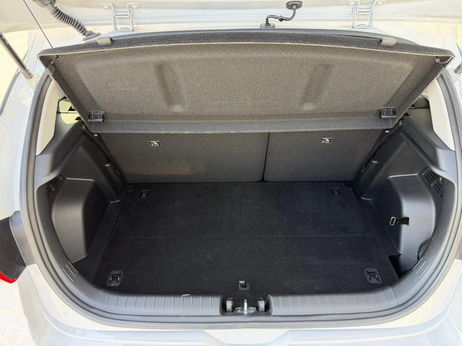 Hyundai I20 Comfort Plus, снимка 16 - Автомобили и джипове - 53864805