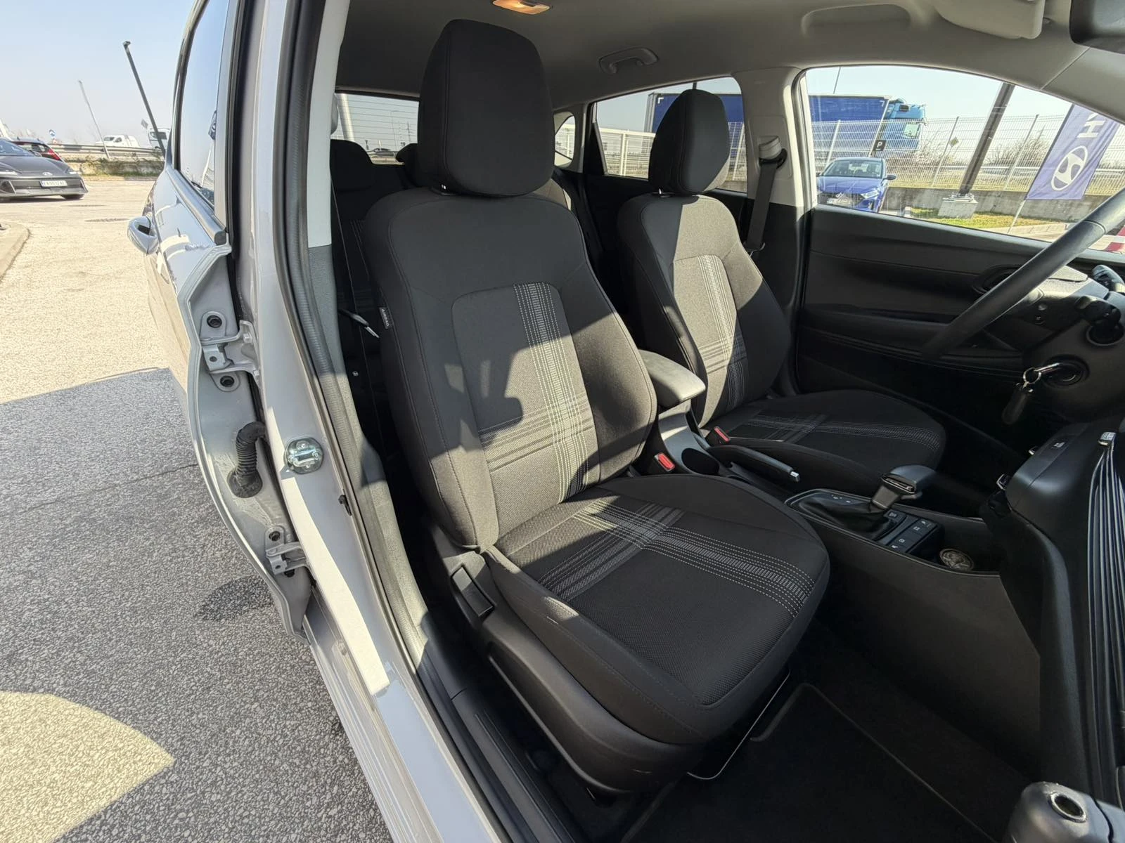 Hyundai I20 Comfort Plus, снимка 15 - Автомобили и джипове - 53864805