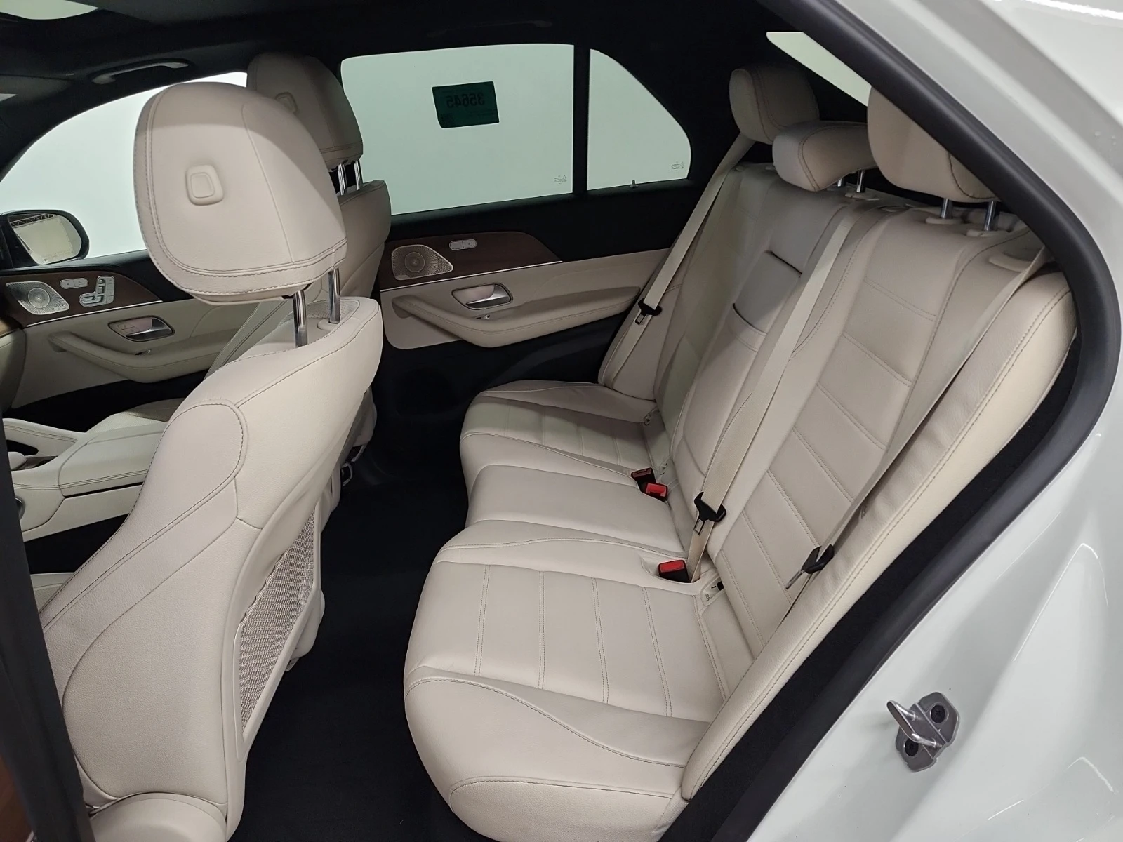 Mercedes-Benz GLE 450 * * CARFAX * * АВТО КРЕДИТ * * , снимка 11 - Автомобили и джипове - 54086940