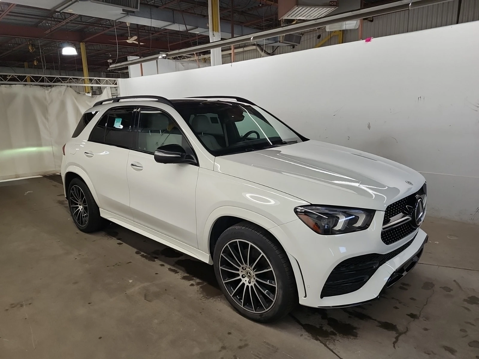 Mercedes-Benz GLE 450 * * CARFAX * * АВТО КРЕДИТ * * , снимка 2 - Автомобили и джипове - 54086940