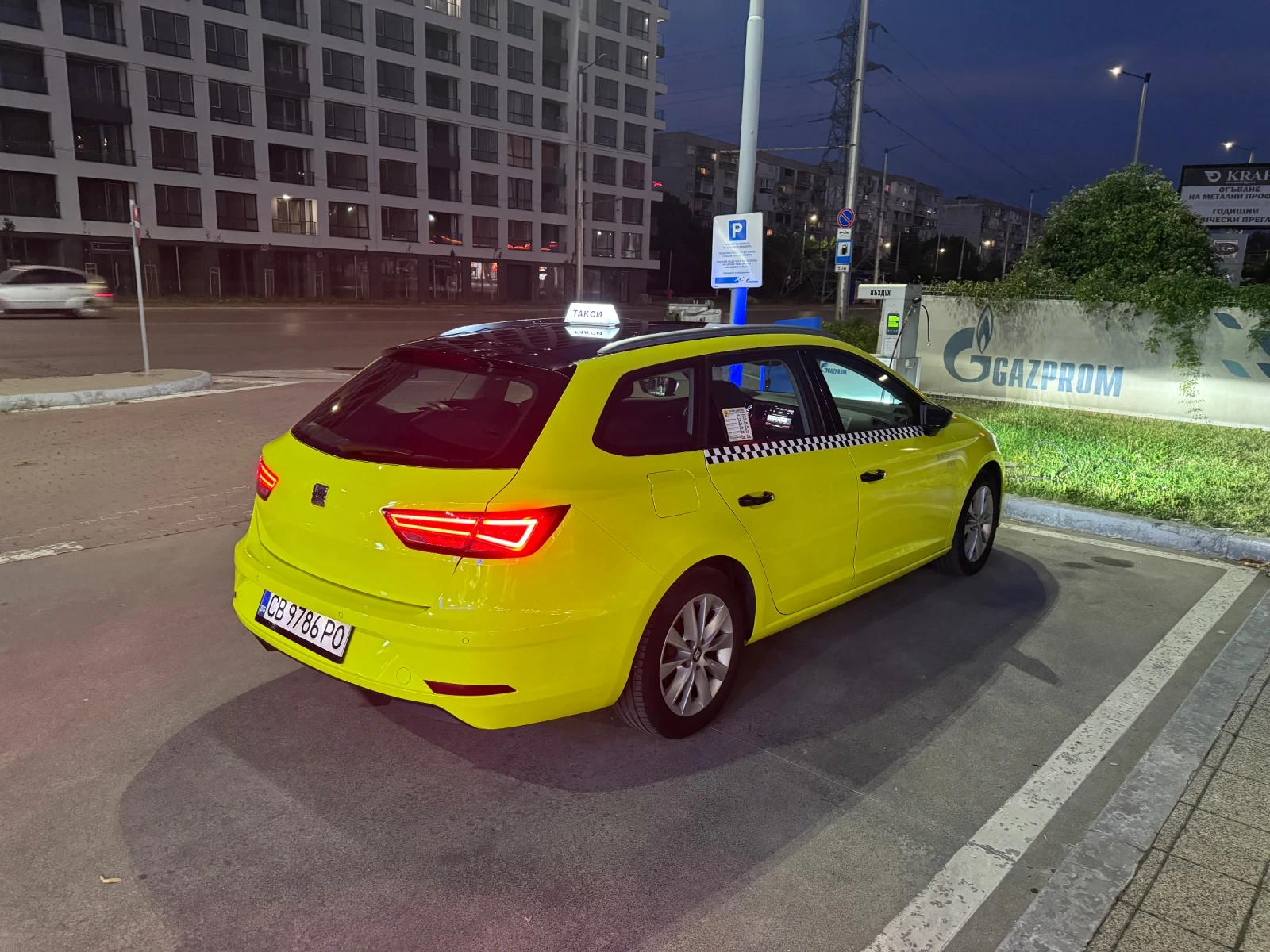 Seat Leon 1.4 TURBO фабричен метан, снимка 4 - Автомобили и джипове - 54272904