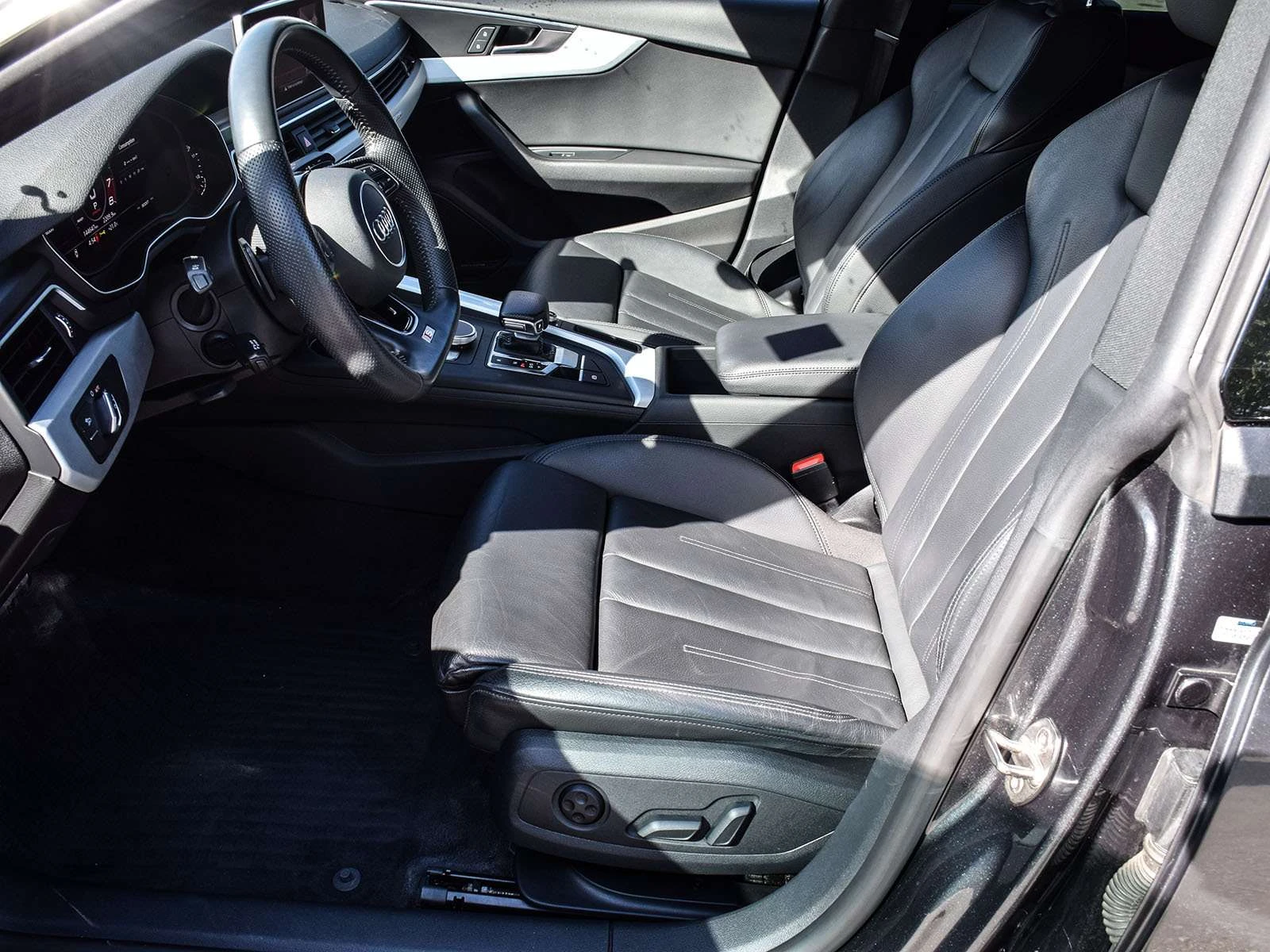 Audi A5 quattro| ЦЕНА ДО БЪЛГАРИЯ, снимка 9 - Автомобили и джипове - 54810861