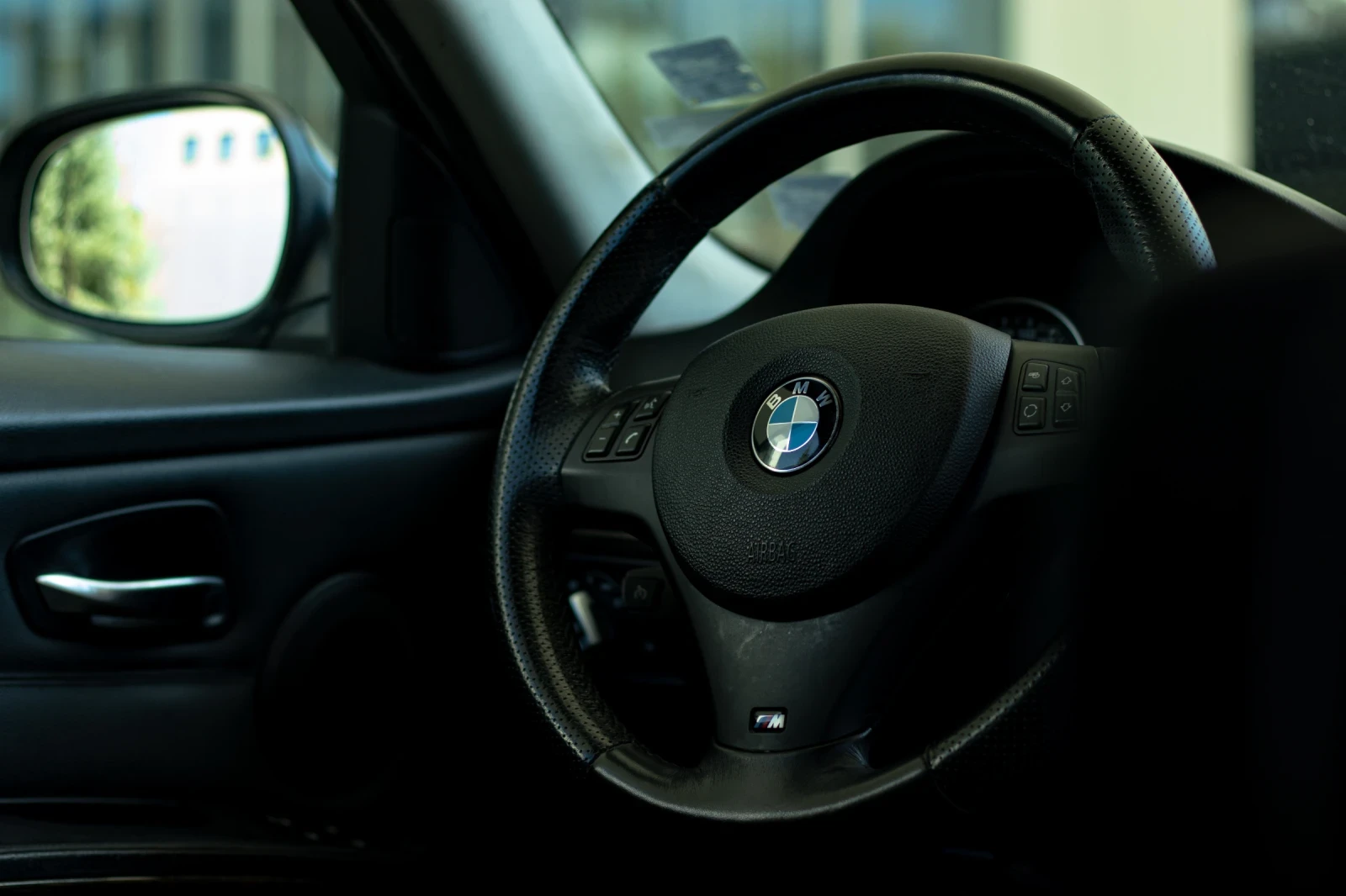 BMW 325 X Drive Limited Edition , снимка 9 - Автомобили и джипове - 54932328