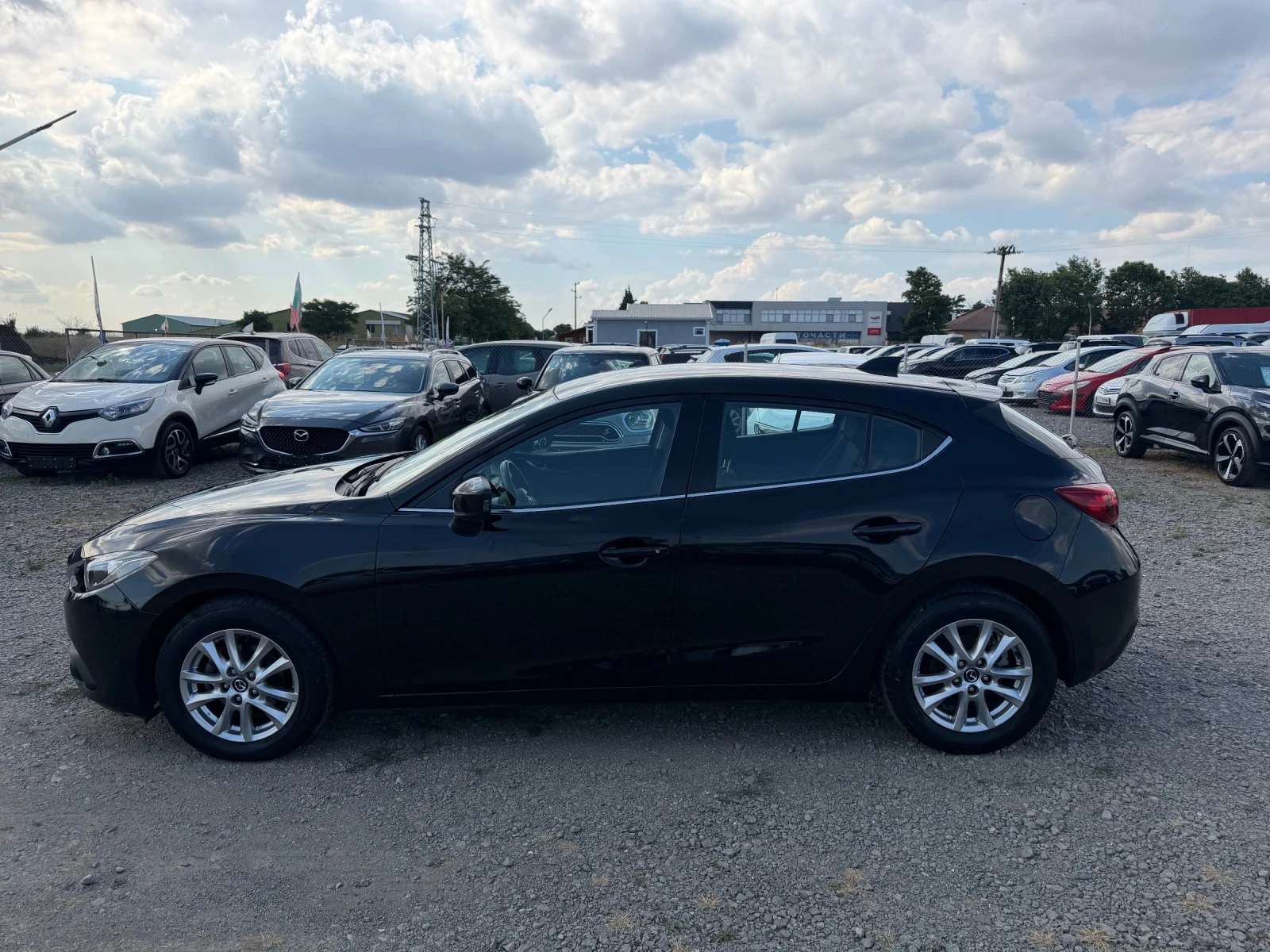 Mazda 3 1.5 ШВЕЙЦАРИЯ 95000 км, снимка 7 - Автомобили и джипове - 55156222