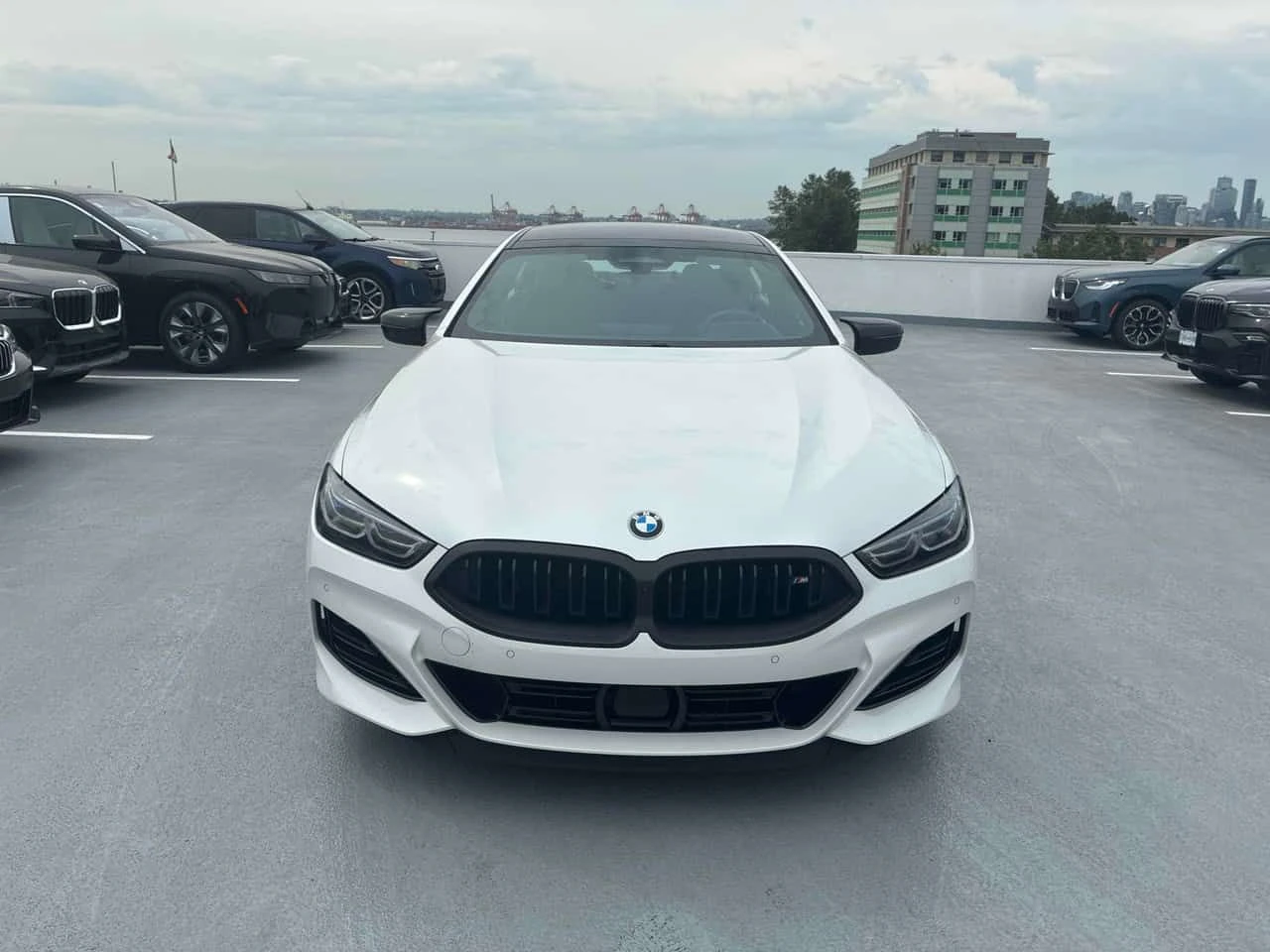 BMW 850 M850i xDrive | CARFAX | ����������  | Mobile.bg � ����������� 2