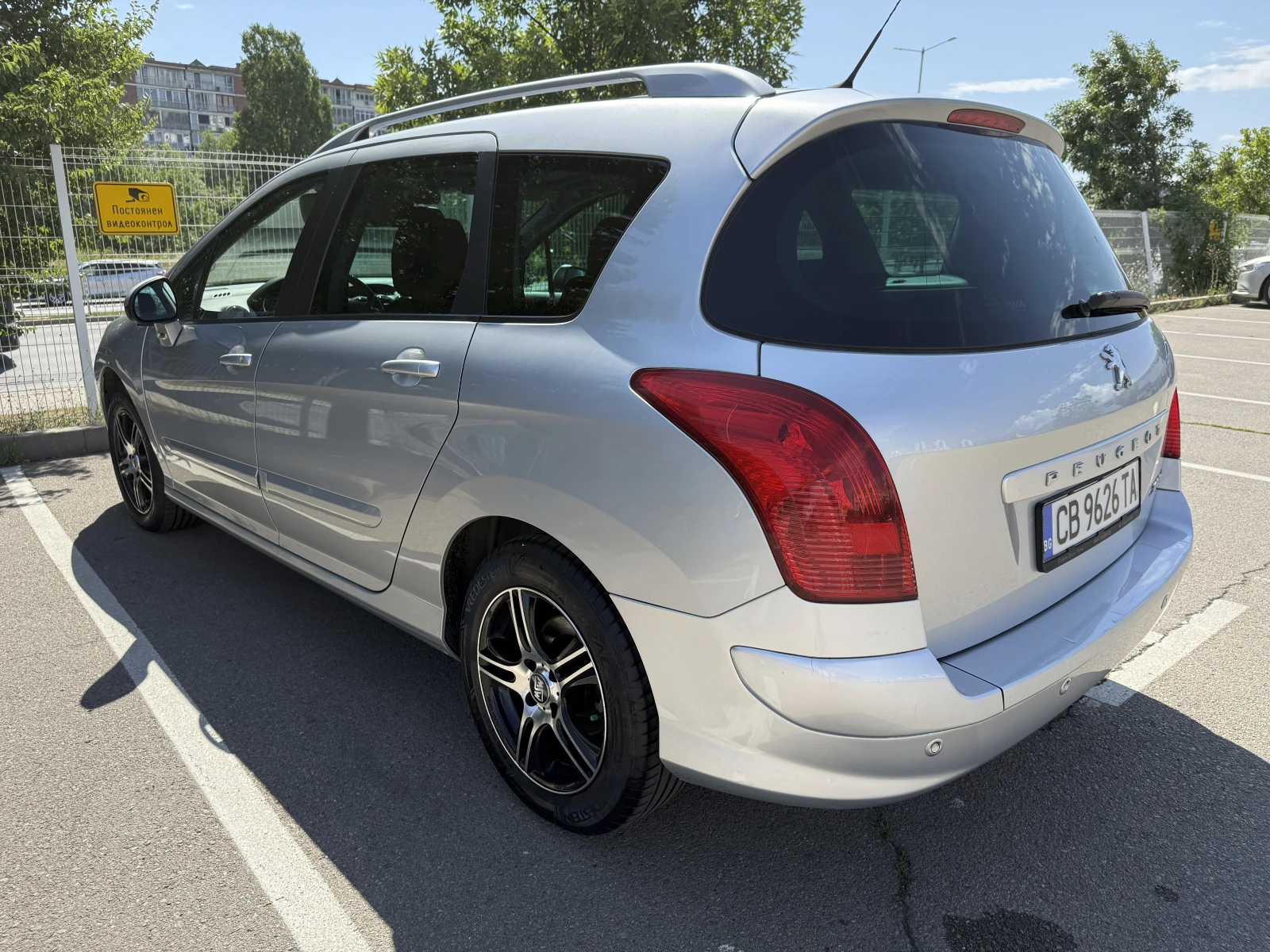 Peugeot 308 SW 6+ 1 места, снимка 3 - Автомобили и джипове - 55570273
