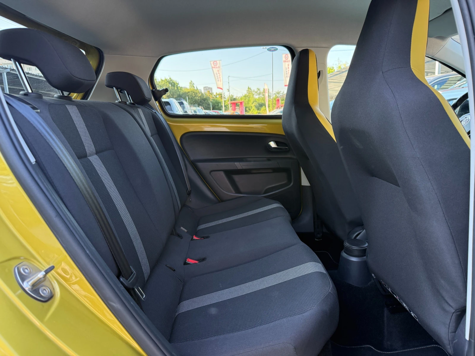 VW Up 1.0TSI, 90 К.С., снимка 10 - Автомобили и джипове - 55641496