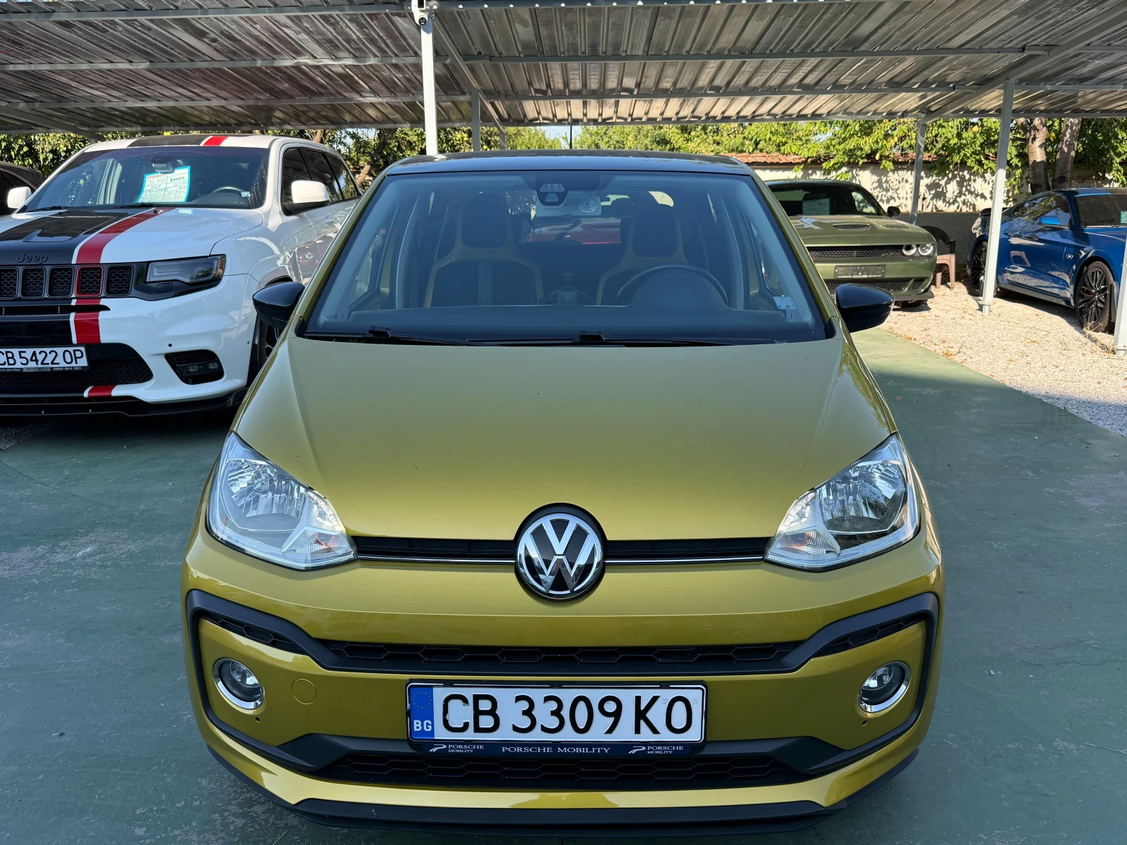 VW Up 1.0TSI, 90 К.С., снимка 2 - Автомобили и джипове - 55641496