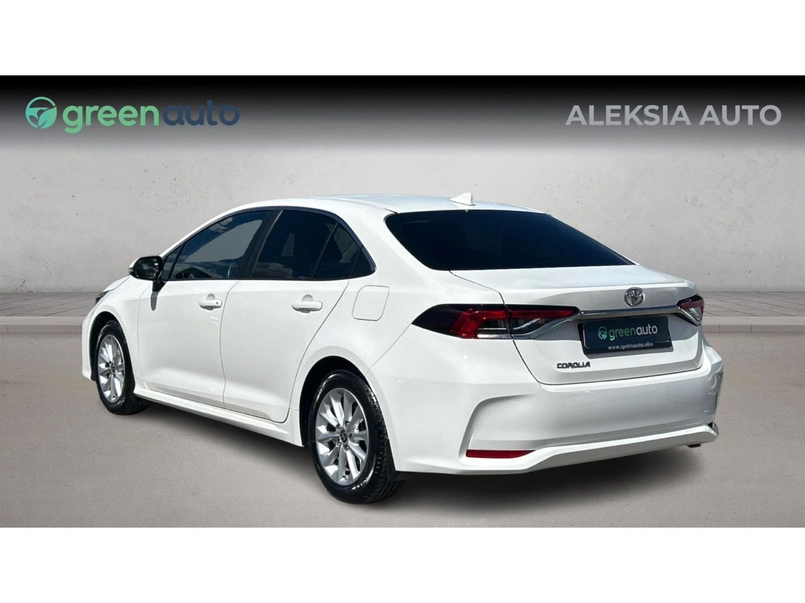 Toyota Corolla 1.5i  M/T, ������� ������ �� 222   | Mobile.bg � ����������� 2