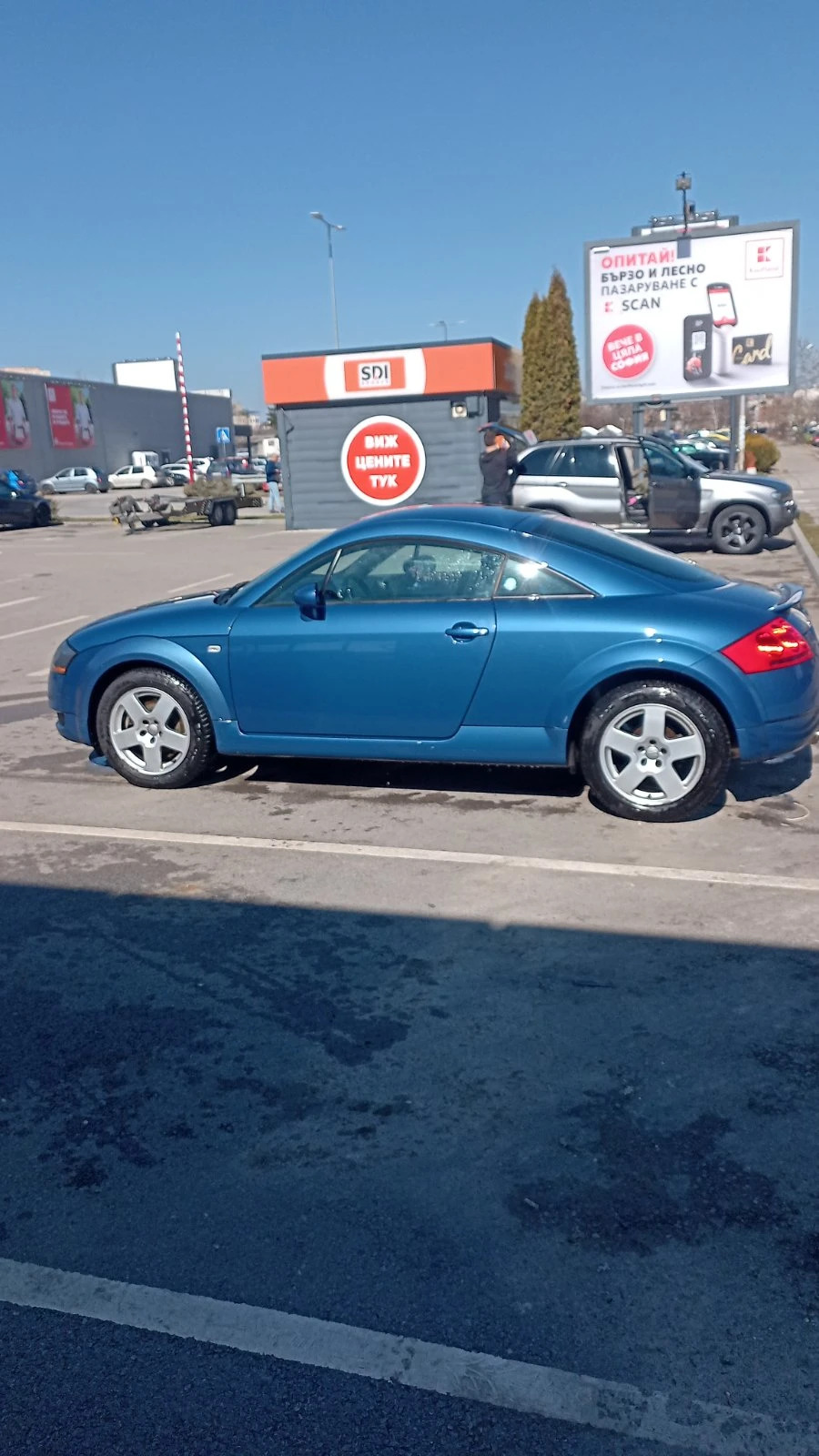 Audi Tt 1.8 turbo FWD, снимка 3 - Автомобили и джипове - 56248674